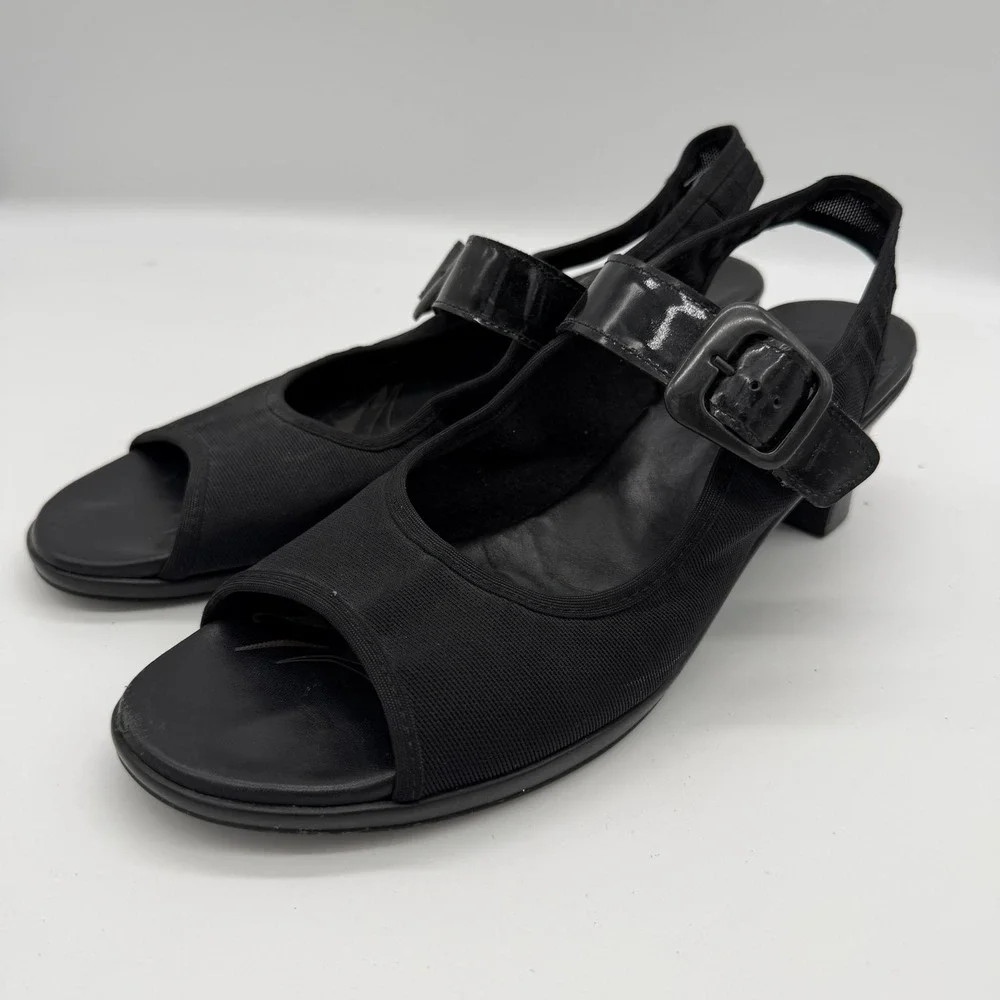 Munro American Black Peep Toe Slingback Sandals Block Heel Buckle Strap‎ 8N